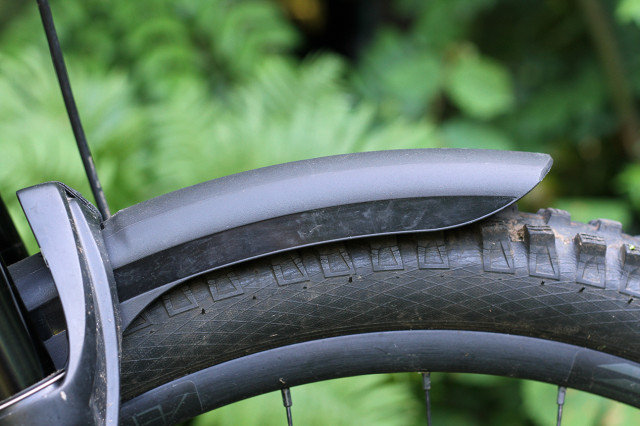 2025 mucky nutz mudguard long front.jpg