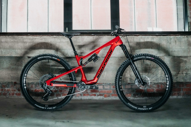 2025 nukeproof reactor carbon hero.jpg