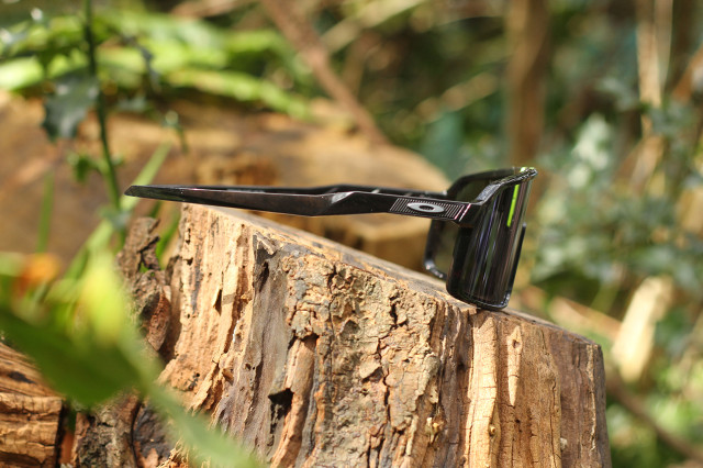 2025 oakley sutro side.jpg