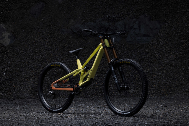 2025 orbea rallon dh.jpg