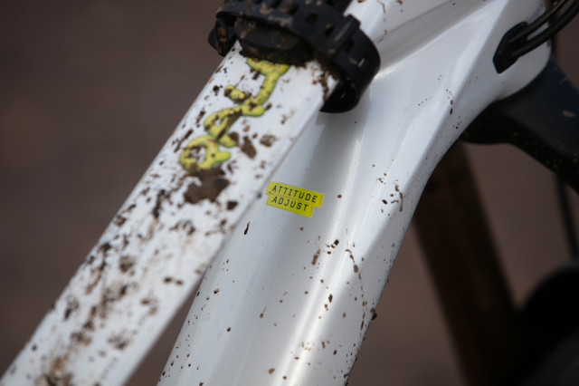 2025 orbea rallon e10 dt logo.jpg
