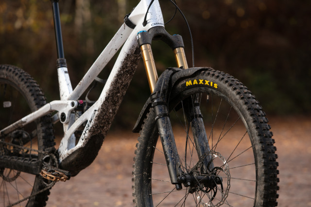 2025 orbea rallon e10 fork.jpg