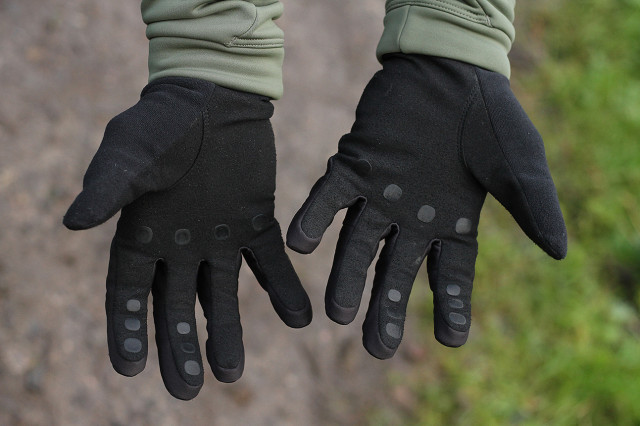 2025 poc thermal lite glove palm.jpg