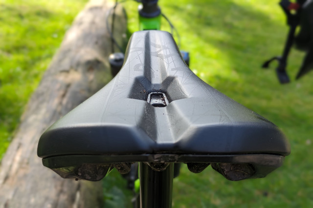 2025 pro msn 1.3 enduro saddle gulley.jpg