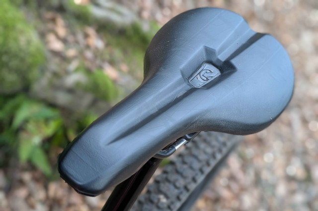 2025 pro msn 1.3 enduro saddle top2.jpg