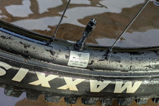 2025 race face turbine wheel rim.jpg