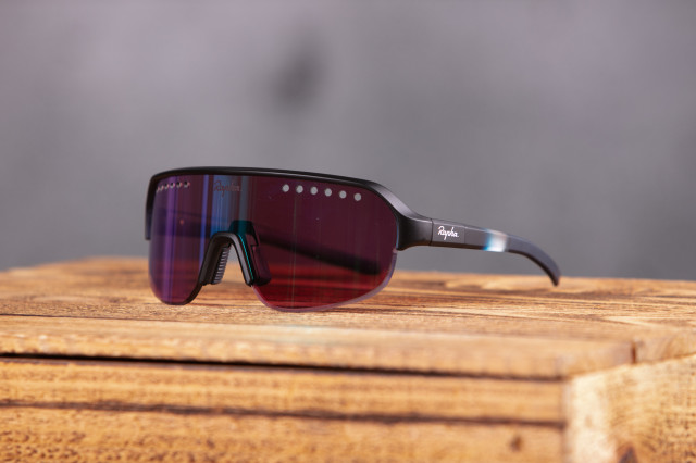 2025 rapha explore glasses 5ct.jpg