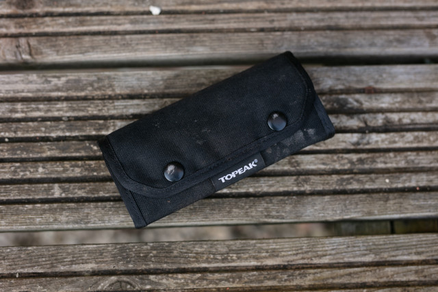 2025 topeak e-torqbar pack closed.jpg
