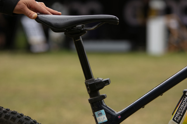 2025 trek moseley dropper.jpg