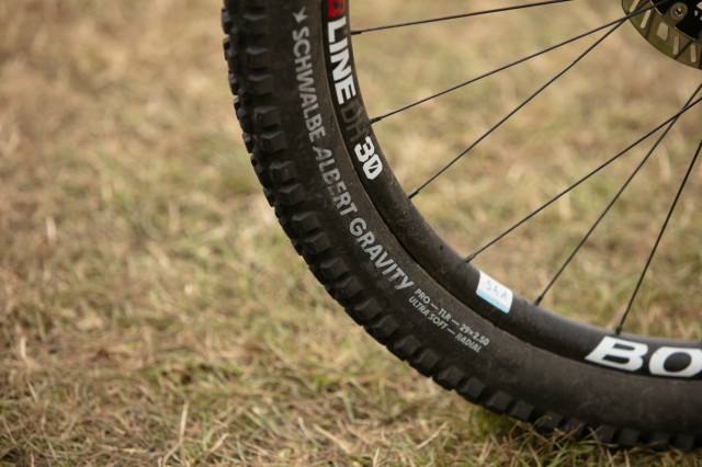 2025 trek moseley wheel tyre.jpg