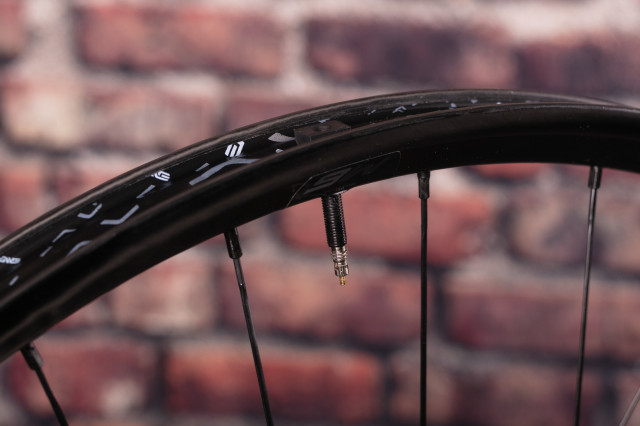 2025 tubeless convert vale insert.jpg