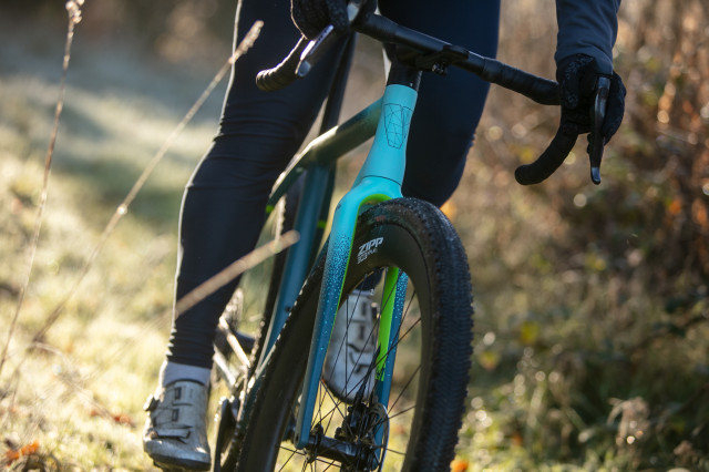 2025 vielo v1 riding 1.jpg