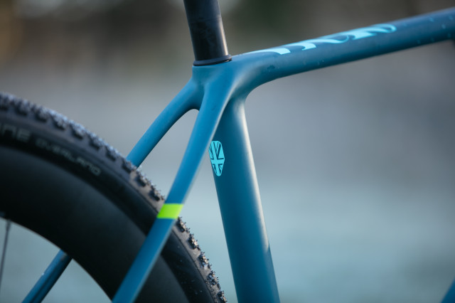 2025 vielo v1 seat tube.jpg