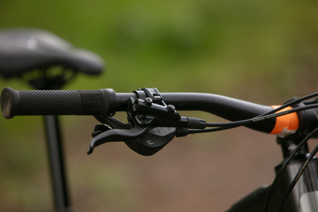 2025 whyte kado s brake lever.jpg