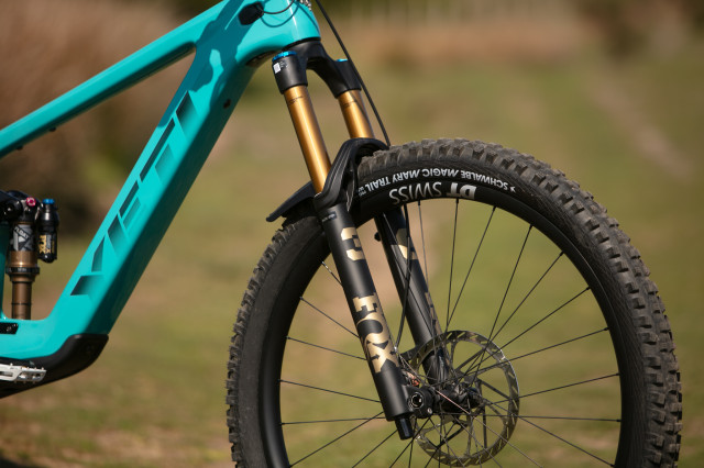 2025 yeti mte fork.jpg
