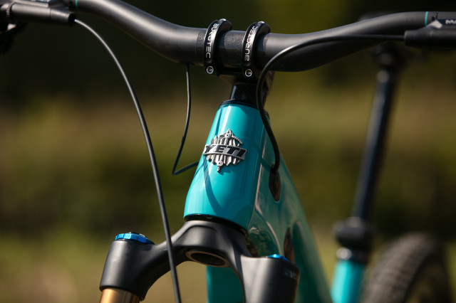 2025 yeti mte head tube.jpg