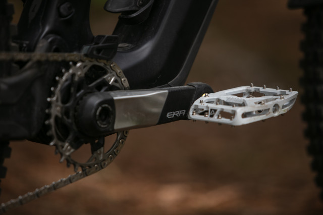 2025 yt industries decoy sn 29 core 4 crank.jpg