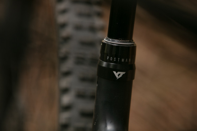 2025 yt industries decoy sn 29 core 4 seat post.jpg
