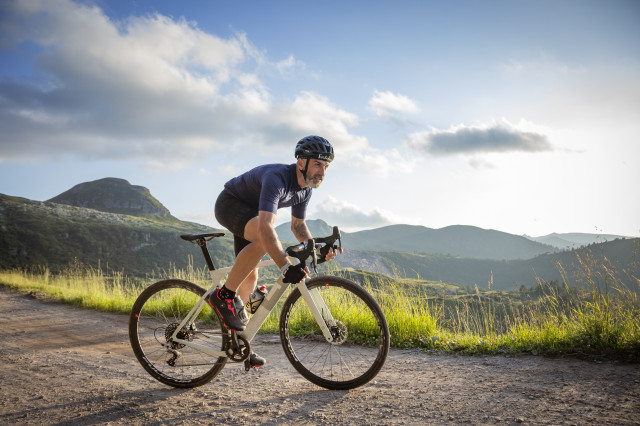 3T Exploro Pro Rival