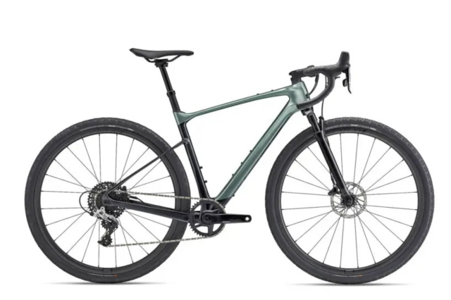 2023 Giant Revolt X gravel bike advanced pro 2 leaked