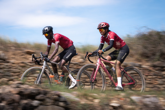 HUNT 42 Limitless Gravel Adventure wheelset