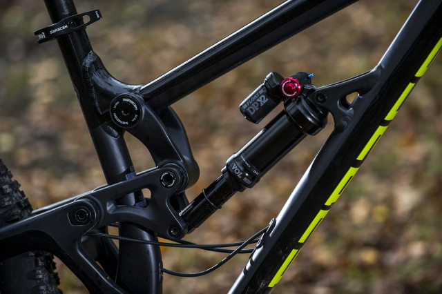Saracen Ariel Elite Detail Shock