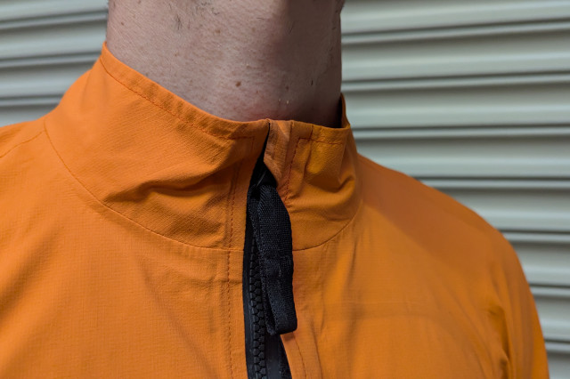 Albion All Road Pertex Shield Rain Jacket Collar.jpg
