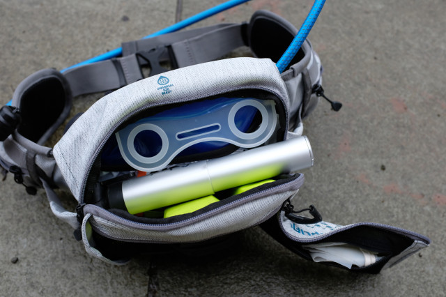 Amplifi Hipster4 Glacier Hip pack review 2021 9.jpg
