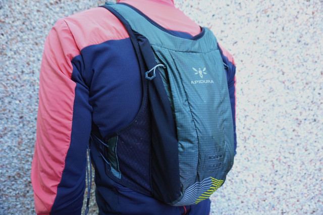 Apidura Racing Hydration Vest Rear.JPG