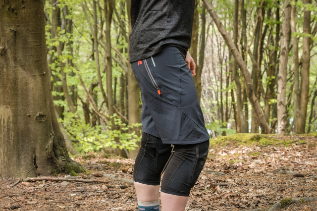 Aussie Grit Apparel Quartz 2 in 1 bike shorts-4.jpg