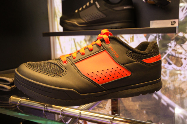 Best SPD and Flat shoes from Eurobike Shimano 2018-18.jpg