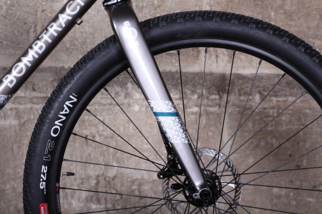 Bombtrack Hook EXT - fork.JPG