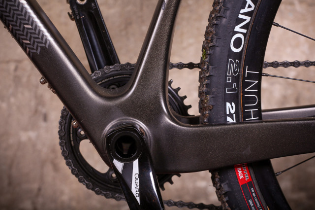 Bombtrack Hook EXT-C - bottom bracket.jpg