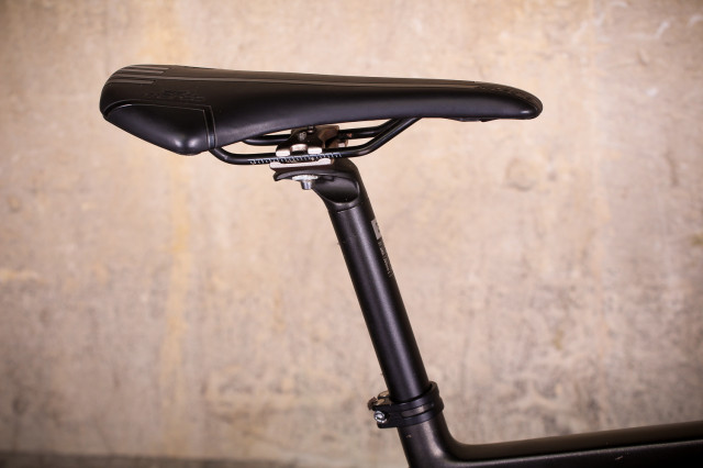 Bombtrack Hook EXT-C - saddle and post.jpg
