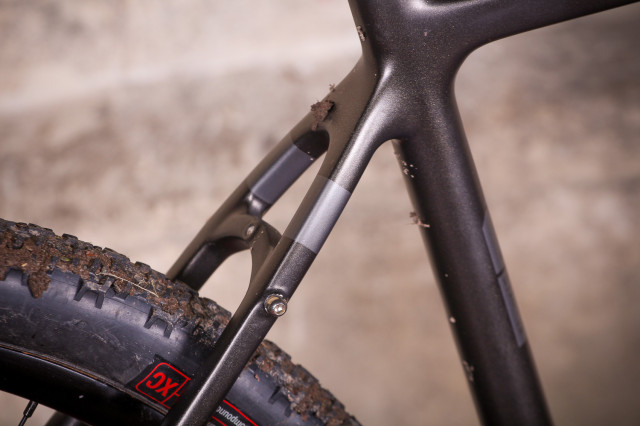 Bombtrack Hook EXT-C - seat stays.jpg