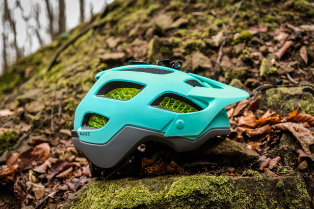 Bontrager Blaze Wave Cell Helmet-3.jpg