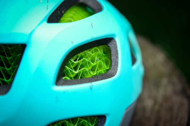 Bontrager Blaze WaveCel Helmet-6.jpg