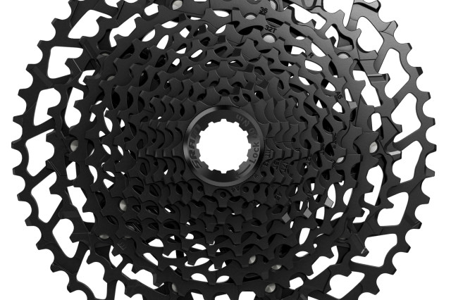 CS-PG-1230-A1_Black_Side_M.jpg