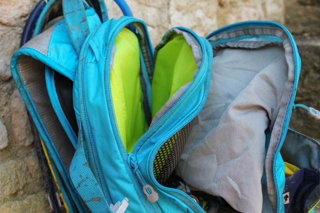 Camelbak Mule LR 15L Hydration Pack-5.jpg