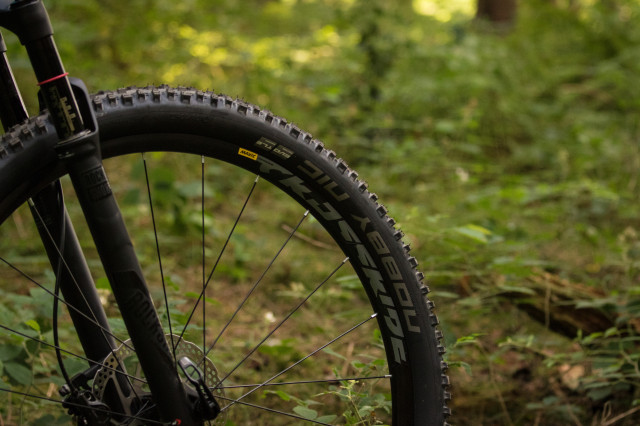 Canyon Grand Canyon AL SL front tyre-23.jpg