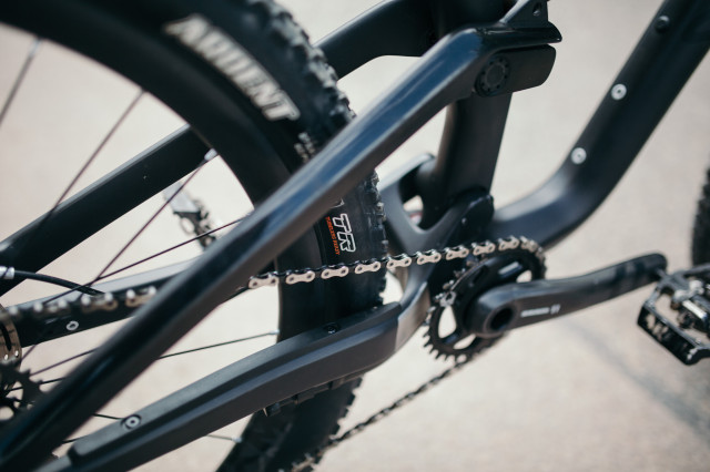 Canyon Spectral WMN CF 6.jpg