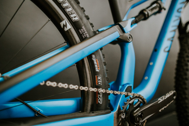 Canyon-Neuron-CF9-sl-first-ride-review-100.jpg