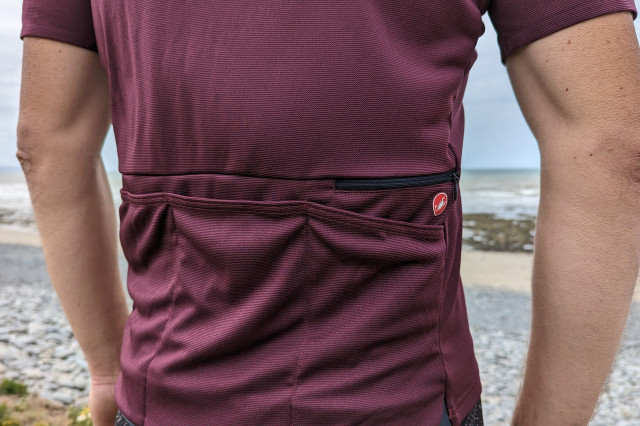 Castelli_Unlimited_Allroad_Jersey_Pockets.jpg