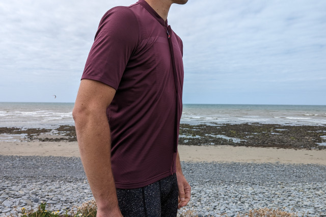 Castelli_Unlimited_Allroad_Jersey_Side.jpg