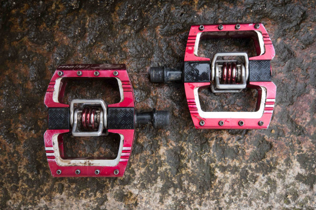 Crank Brothers Mallet DH Pedals-1 copy.jpg