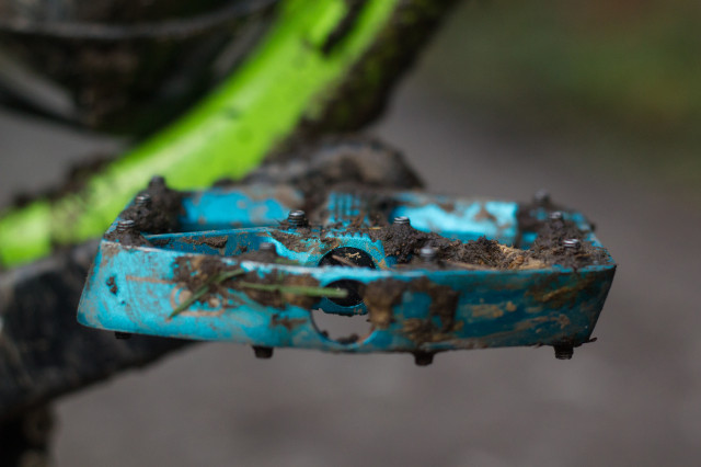 CrankBrothers Stamp Large Flat Pedal-2.jpg