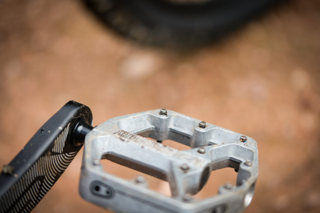 Crankbrothers Stamp 2 flat pedals small-3.jpg