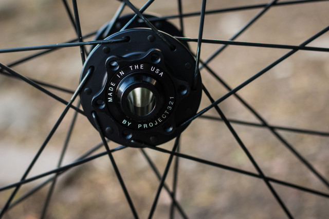 Crankbrothers Synthesis E11 Carbon Wheelset-3.jpg