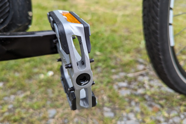 DMR Flat4 Pedal Profile.jpg