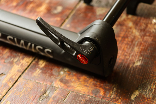 DT Swiss F535 One fork first look-8.jpg